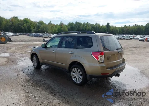 2009 Subaru Forester 2.5X из США, поврежденный, VIN JF2SH63699H725312